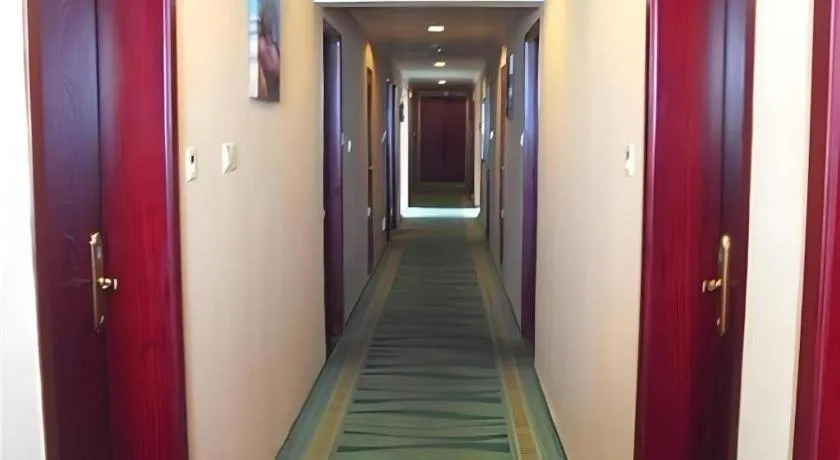 GreenTree Inn Jiangxi Nanchang XianGYAng Road Lianxi Road Business Hotel