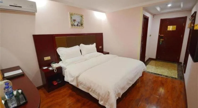 Bed in GreenTree Inn Jiangxi Nanchang XianGYAng Road Lianxi Road Business Hotel