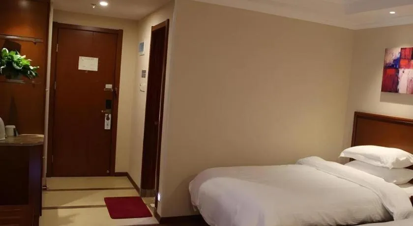 Bed in GreenTree Inn Jiangxi Nanchang XianGYAng Road Lianxi Road Business Hotel