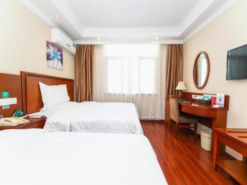 Bed in GreenTree Inn Jiangxi Nanchang XianGYAng Road Lianxi Road Business Hotel