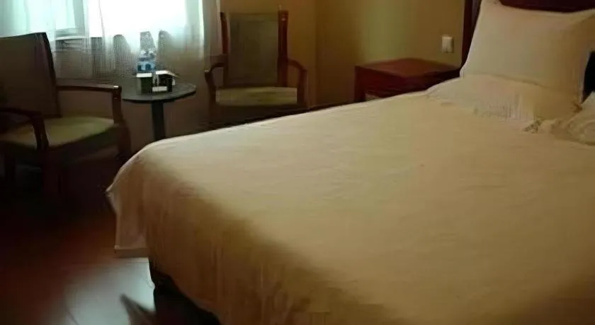 Bed in GreenTree Inn Jiangxi Nanchang XianGYAng Road Lianxi Road Business Hotel