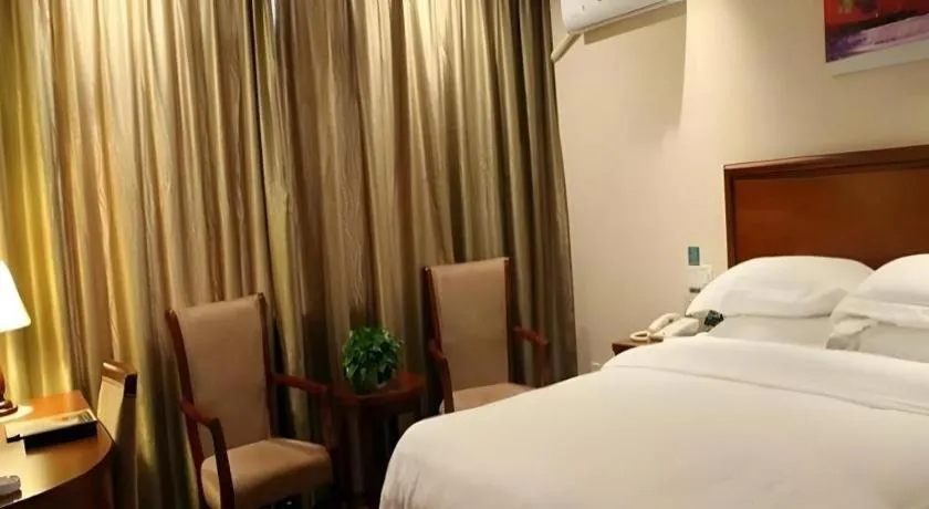 Bed in GreenTree Inn Jiangxi Nanchang XianGYAng Road Lianxi Road Business Hotel