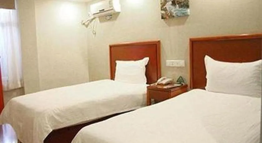 Bed in GreenTree Inn Jiangxi Nanchang XianGYAng Road Lianxi Road Business Hotel