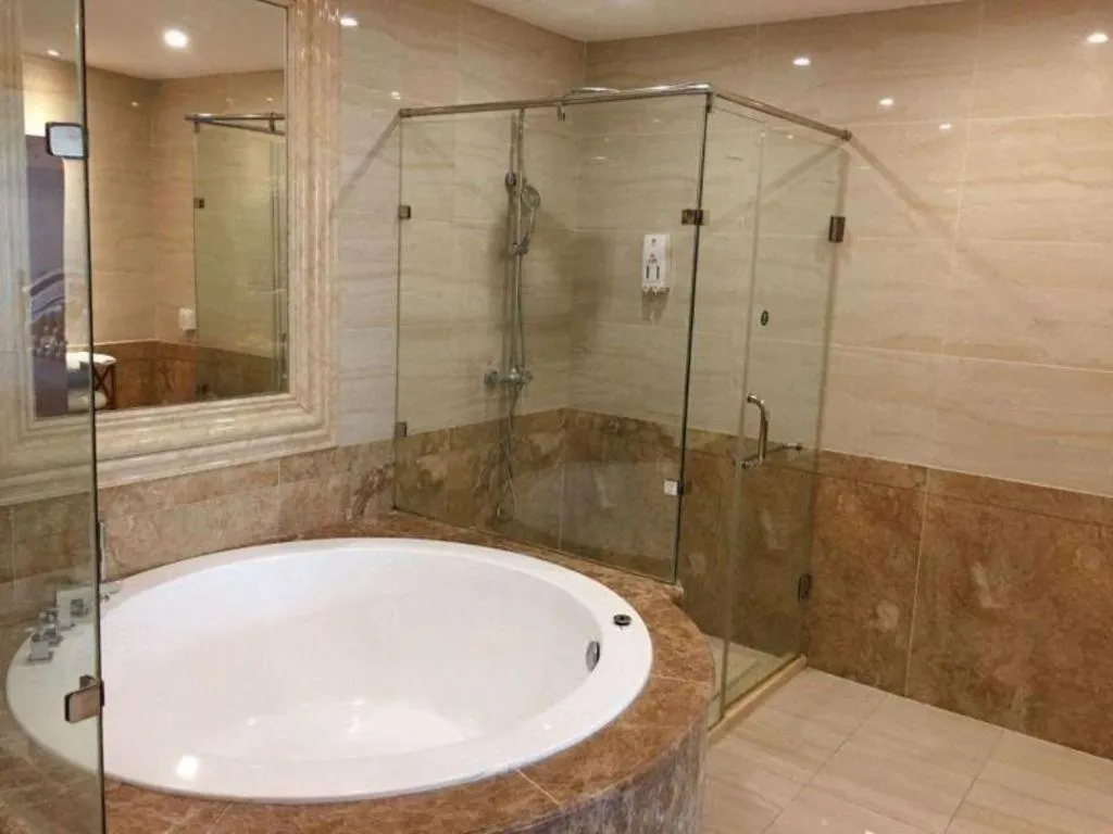 GreenTree Inn Jiangsu Wuxi Huishan High-Speed Rail Qianzhou Chongwen Road Business Hotel