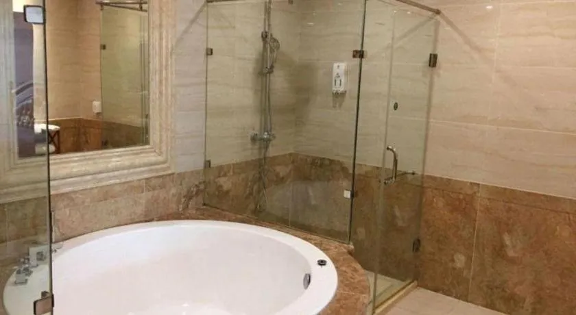 GreenTree Inn Jiangsu Wuxi Huishan High-Speed Rail Qianzhou Chongwen Road Business Hotel