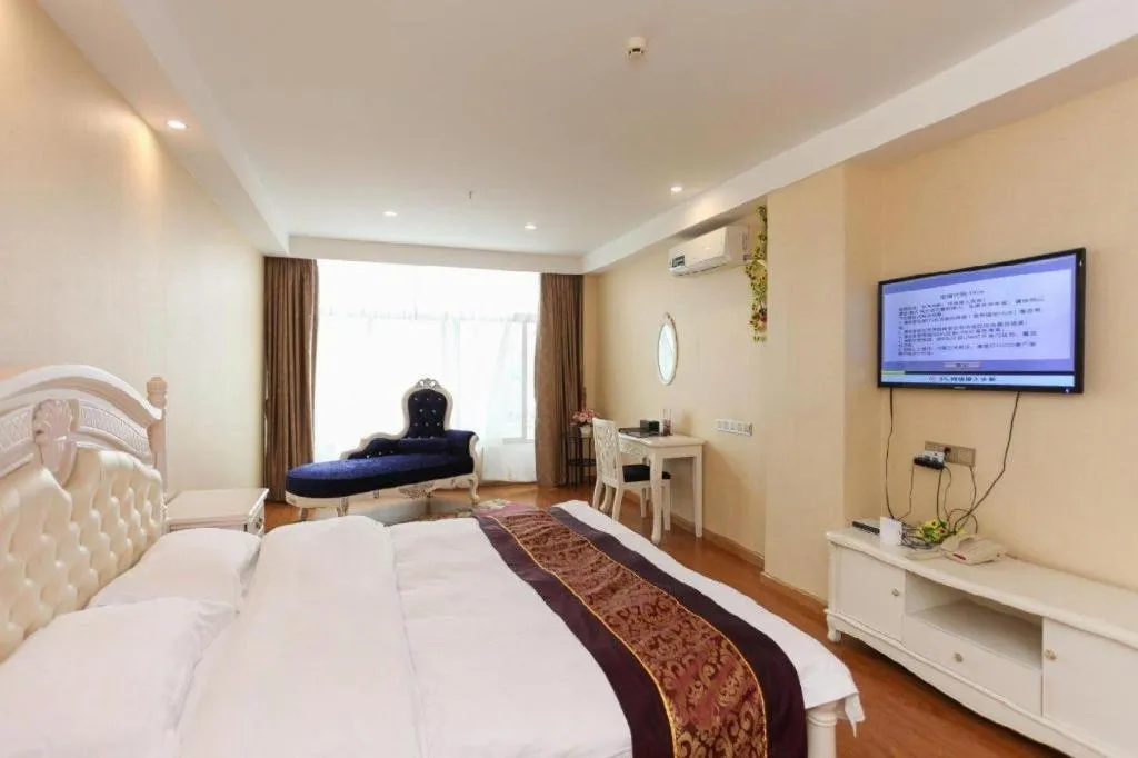 Bed in GreenTree Inn Jiangsu Wuxi Huishan High-Speed Rail Qianzhou Chongwen Road Business Hotel