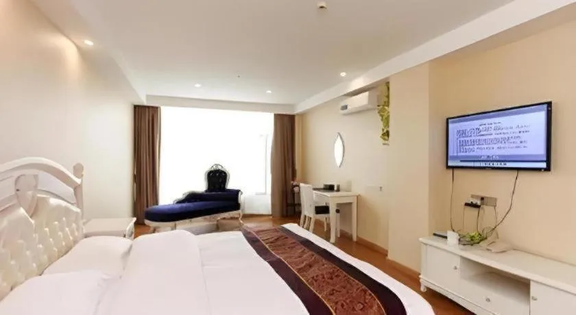 Bed in GreenTree Inn Jiangsu Wuxi Huishan High-Speed Rail Qianzhou Chongwen Road Business Hotel