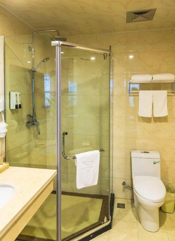 GreenTree Inn Jiangsu Wuxi Huishan High-Speed Rail Qianzhou Chongwen Road Business Hotel