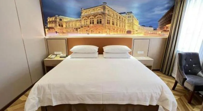 Bed in Vienna Hotel Guangxi Yangshuo Impression