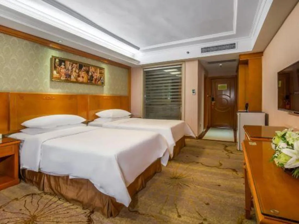 Bed in Vienna Hotel Guangxi Yangshuo Impression