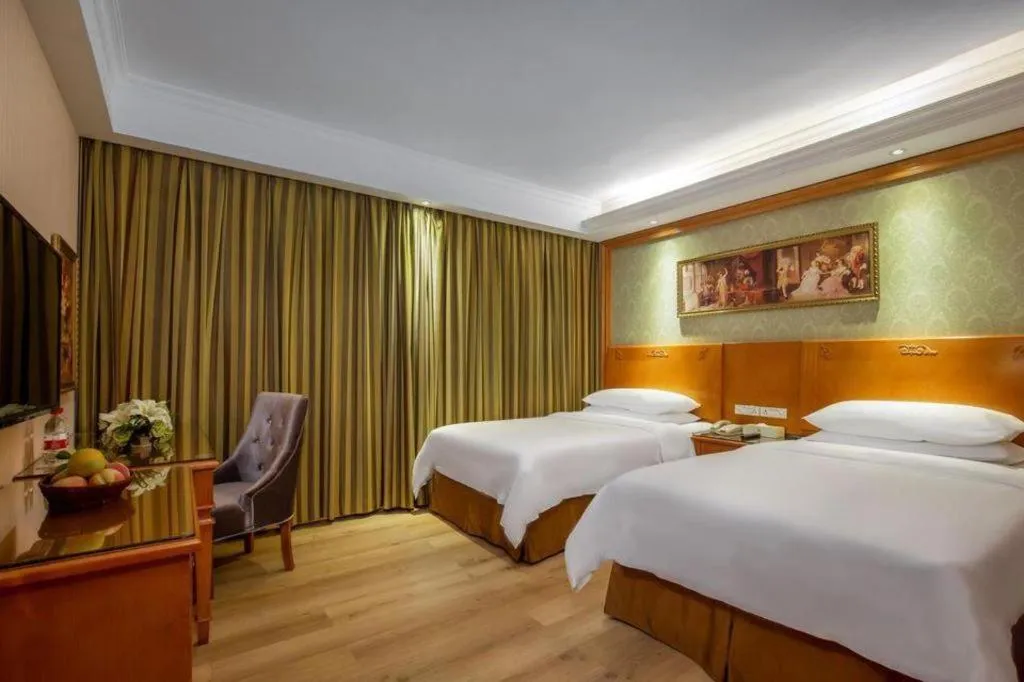 Bed in Vienna Hotel Guangxi Yangshuo Impression