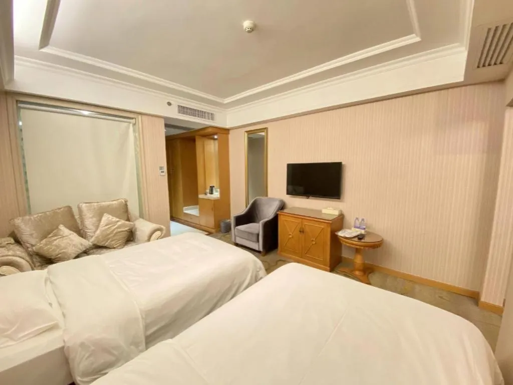 Bed in Vienna Hotel Guangxi Yangshuo Impression