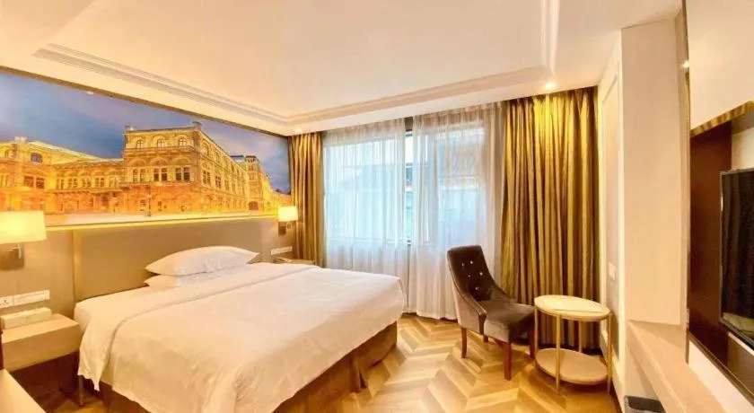 Bed in Vienna Hotel Guangxi Yangshuo Impression