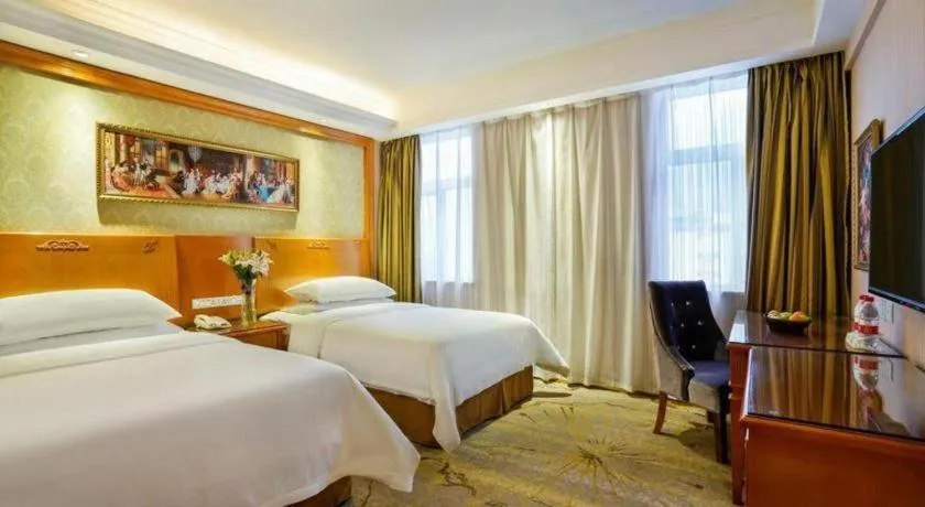 Bed in Vienna Hotel Guangxi Yangshuo Impression