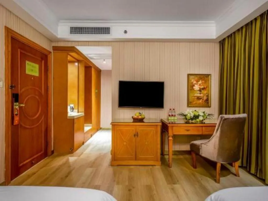 Bed in Vienna Hotel Guangxi Yangshuo Impression