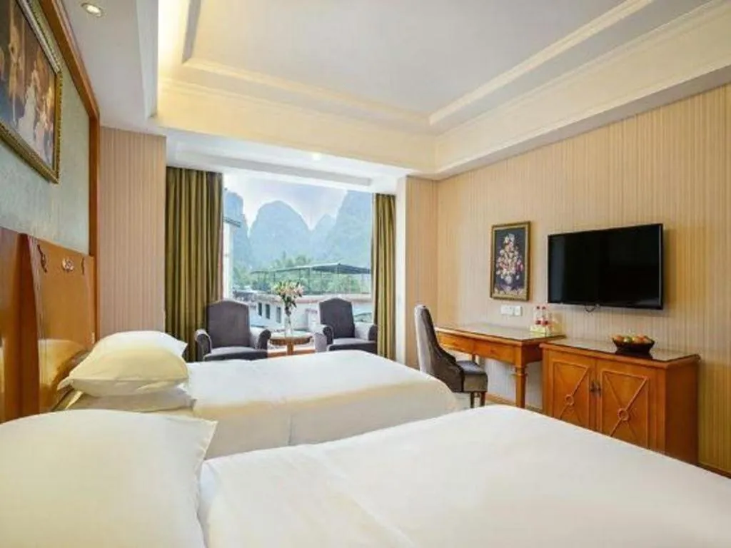 Bed in Vienna Hotel Guangxi Yangshuo Impression