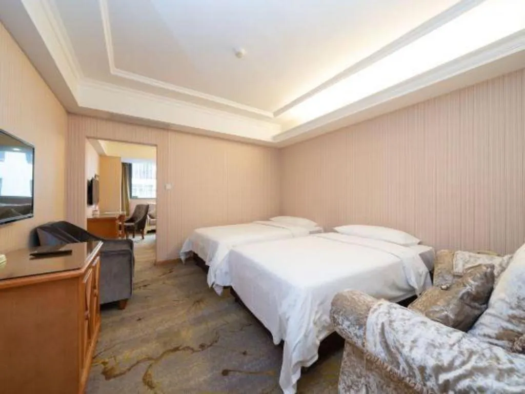 Bed in Vienna Hotel Guangxi Yangshuo Impression