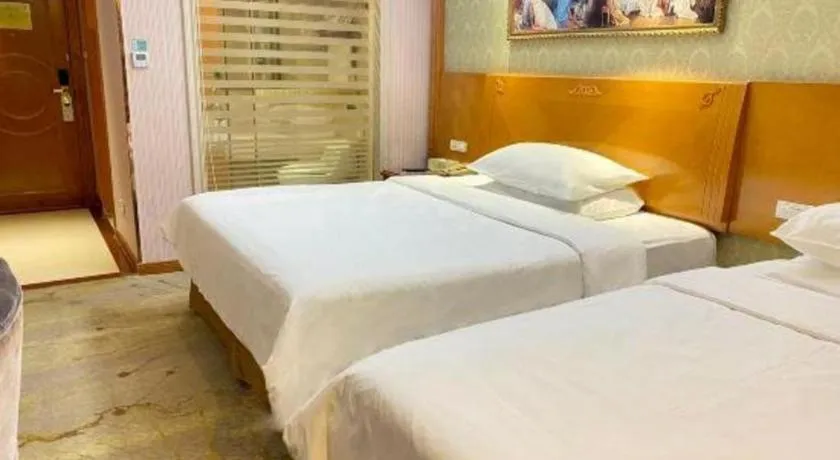 Bed in Vienna Hotel Guangxi Yangshuo Impression