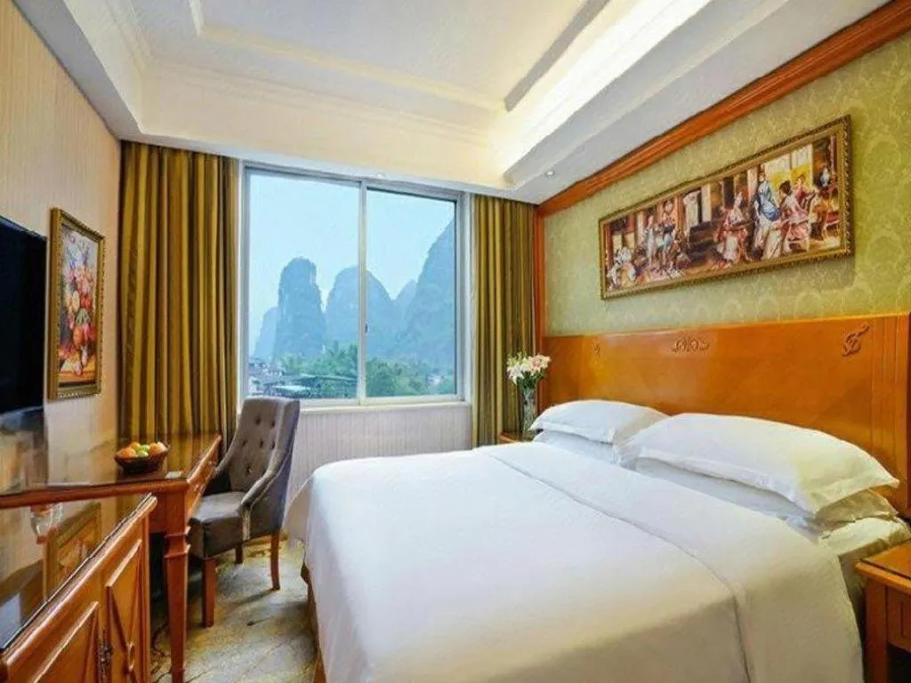 Bed in Vienna Hotel Guangxi Yangshuo Impression