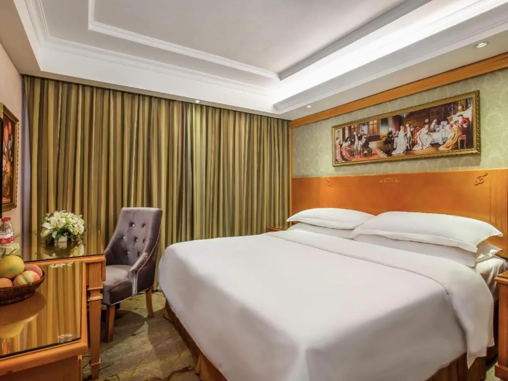 Bed in Vienna Hotel Guangxi Yangshuo Impression