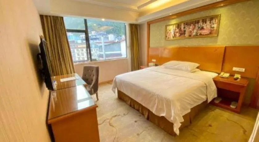 Bed in Vienna Hotel Guangxi Yangshuo Impression