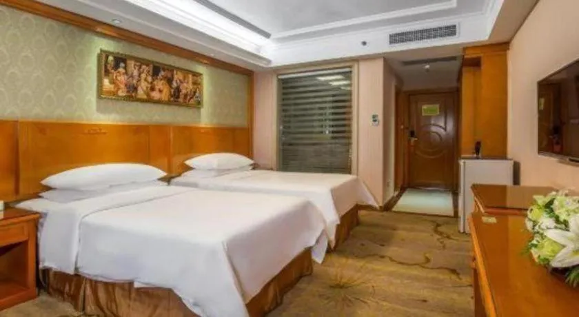 Bed in Vienna Hotel Guangxi Yangshuo Impression