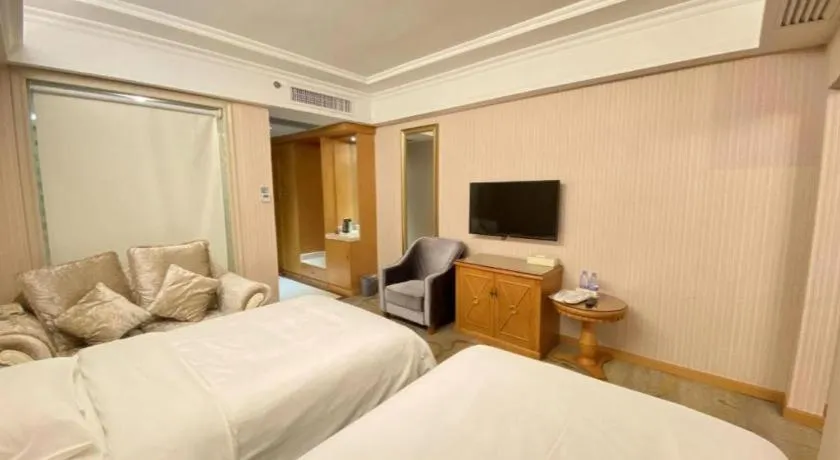 Bed in Vienna Hotel Guangxi Yangshuo Impression