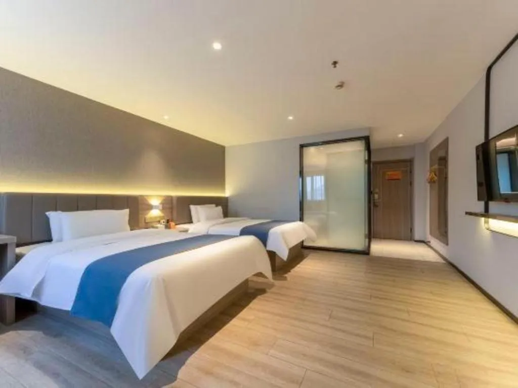 Bed in 7 Days Premium Jiangmen Wuyi Avenue Gangkou Road