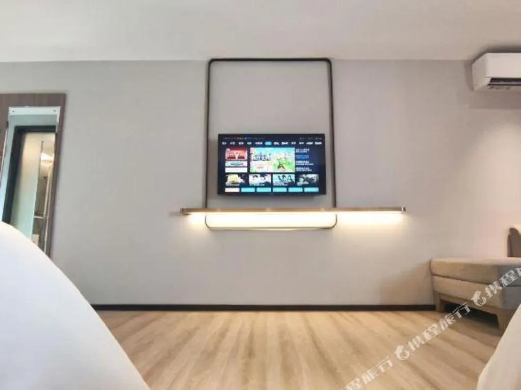 7 Days Premium Jiangmen Wuyi Avenue Gangkou Road