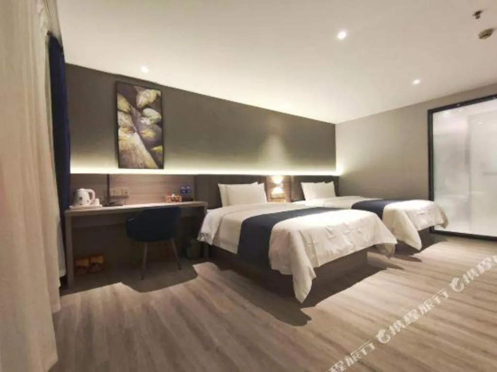 Bed in 7 Days Premium Jiangmen Wuyi Avenue Gangkou Road