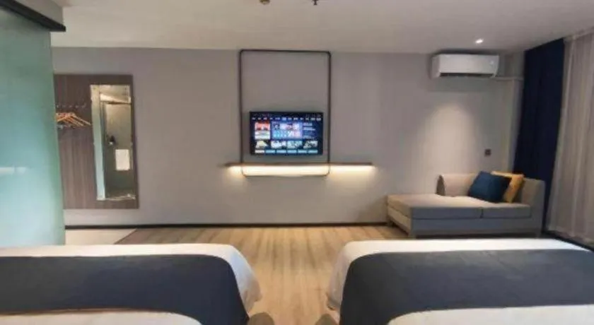 Bed in 7 Days Premium Jiangmen Wuyi Avenue Gangkou Road