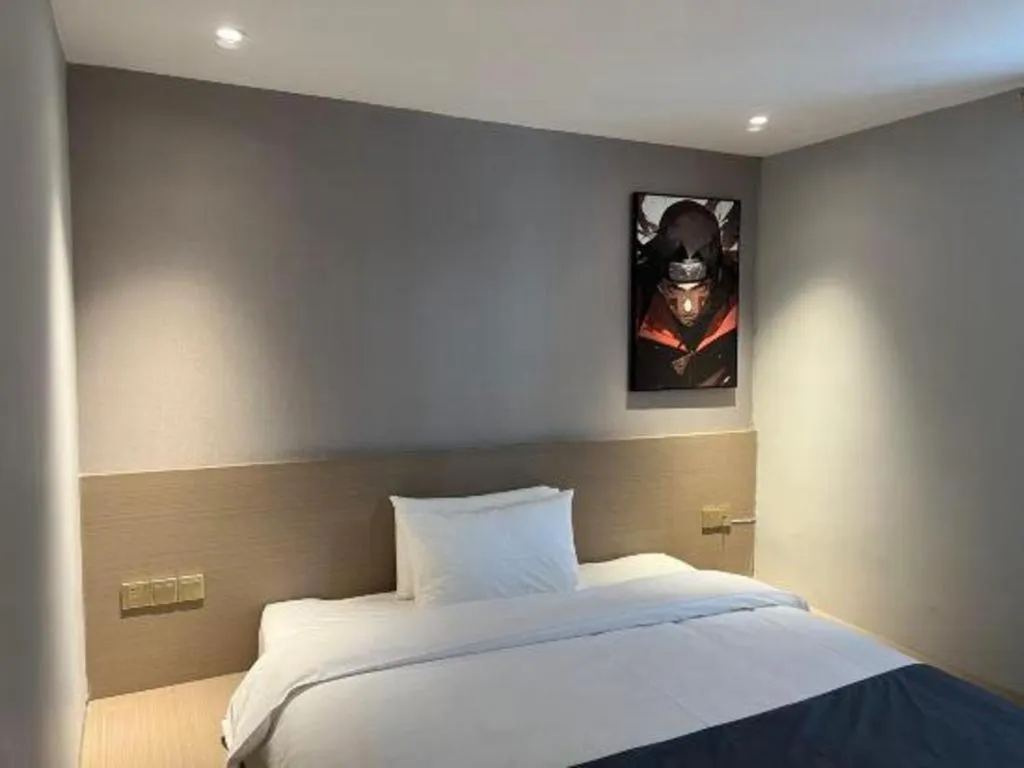 Bed in 7 Days Premium Jiangmen Wuyi Avenue Gangkou Road