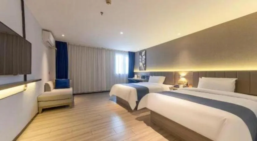 Bed in 7 Days Premium Jiangmen Wuyi Avenue Gangkou Road