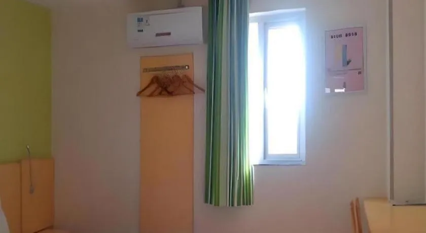 7 Days Inn Guiyang Gaicha Avenue Guizhou Institute of Technology