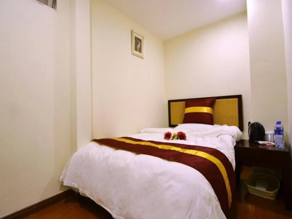 Bed in GreenTree Alliance Shanghai Railway Station QiuJiang Road Hotel