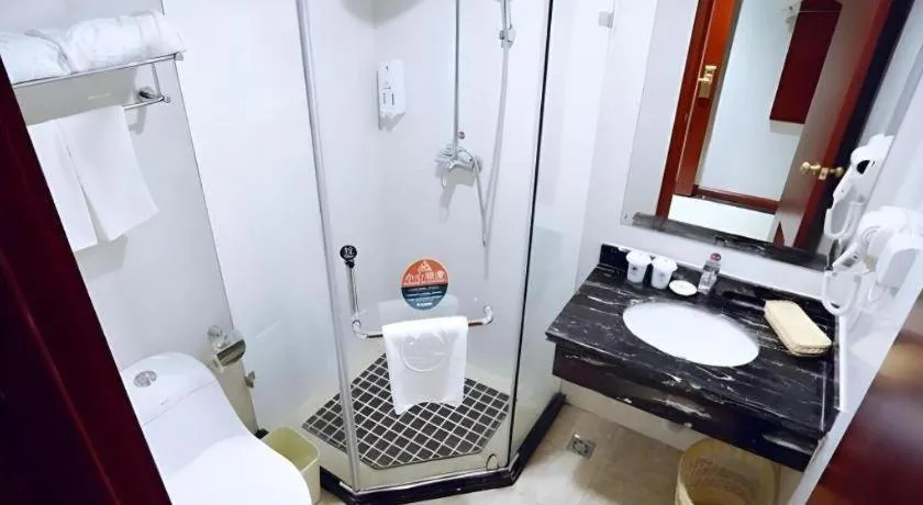 GreenTree Inn Heze Mudan Road Bus Terminal Station Express Hotel