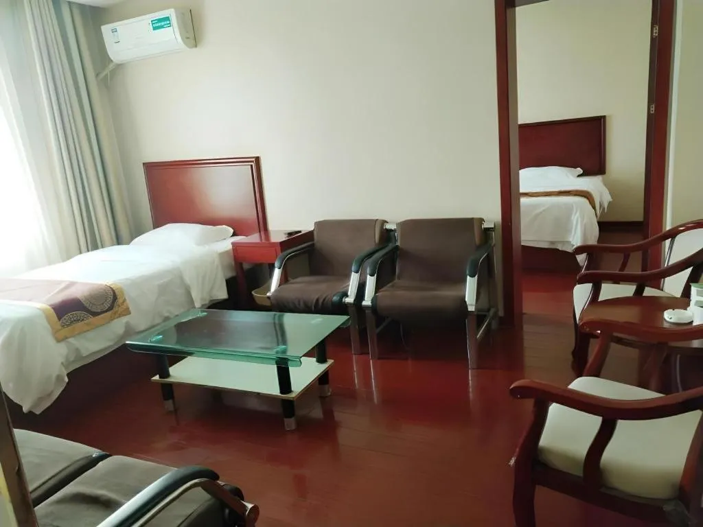 Bed in GreenTree Inn Heze Mudan Road Bus Terminal Station Express Hotel