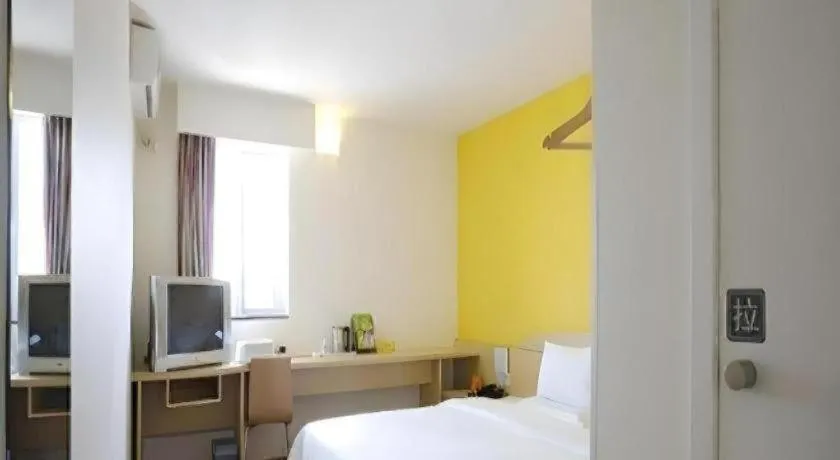 Bed in 7 Days Inn Luoyang Railway Station Wangcheng Avenue