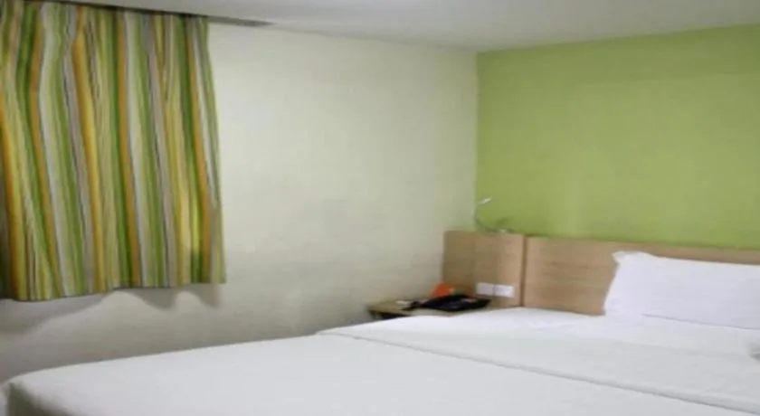 Bed in 7 Days Inn Bijie Jinsha Hebin Road