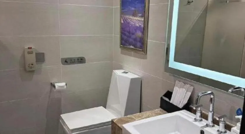 LAVANDE Hotel Dalian Huanan Square North Railway Station