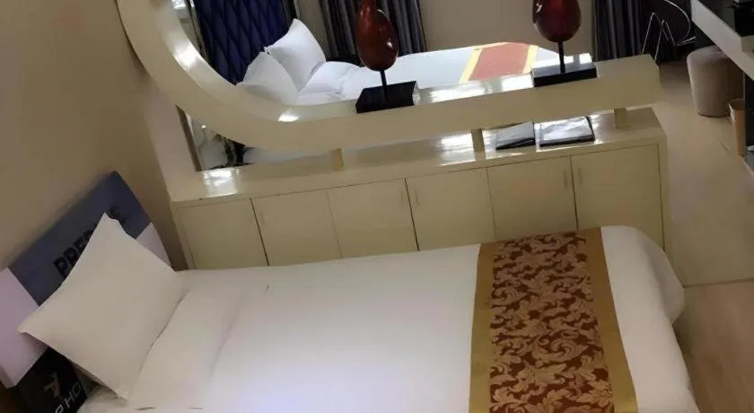 Bed in GreenTree Alliance Ningbo Metro South Changshou Road Branch