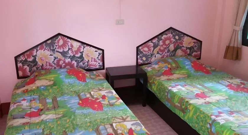 Bed in Ruen View Resort