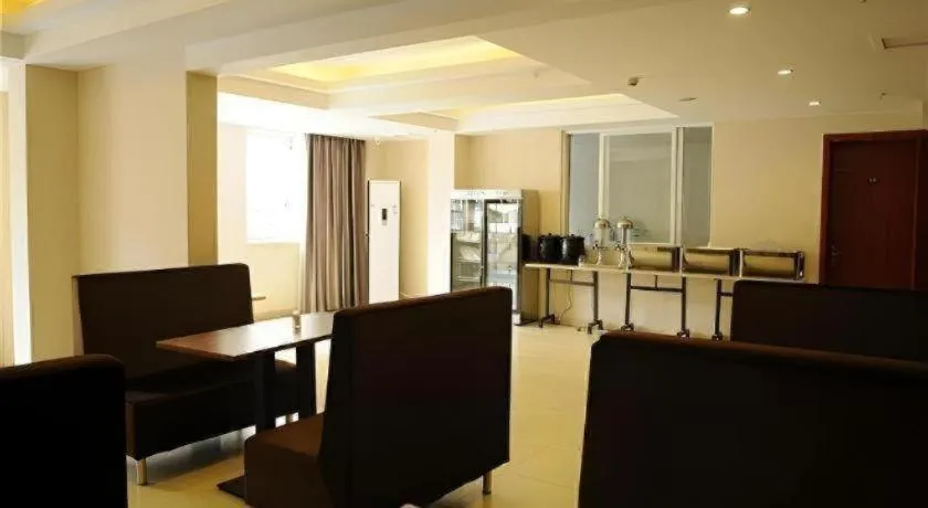 GreenTree Inn Chengdu North Railway Station Beichengtianjie Business Hotel