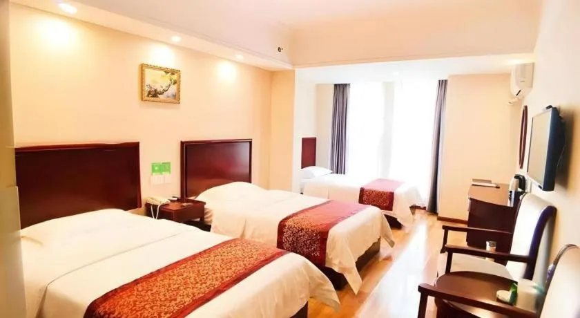 Bed in GreenTree Inn Chengdu North Railway Station Beichengtianjie Business Hotel