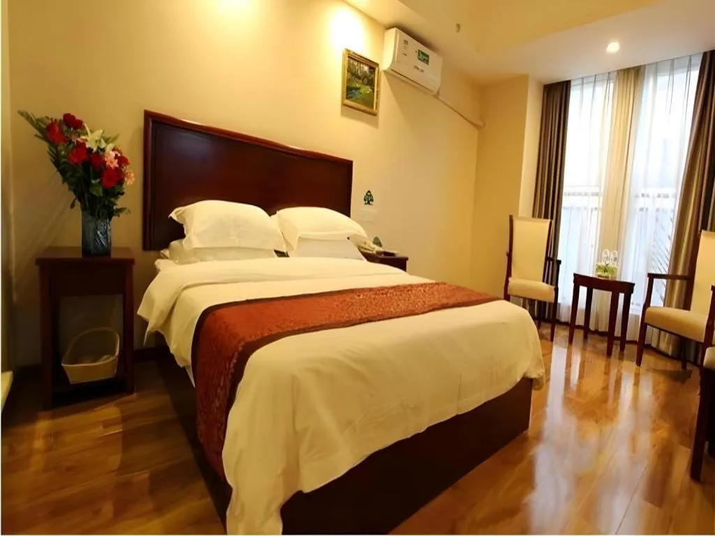 Bed in GreenTree Inn Chengdu North Railway Station Beichengtianjie Business Hotel
