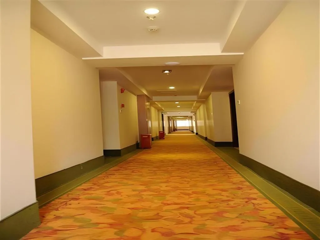 GreenTree Inn Chengdu North Railway Station Beichengtianjie Business Hotel