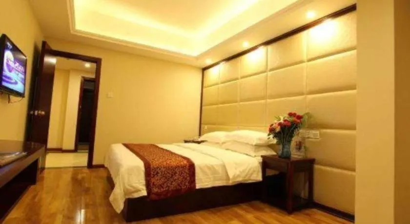 Bed in GreenTree Inn Chengdu North Railway Station Beichengtianjie Business Hotel