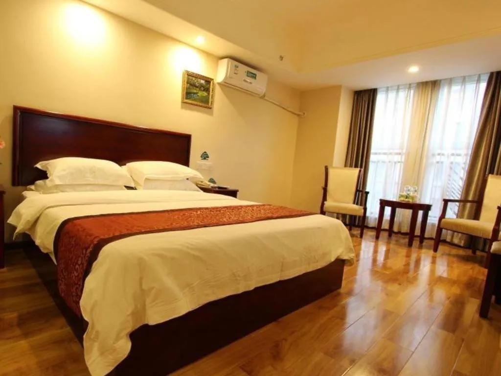 Bed in GreenTree Inn Chengdu North Railway Station Beichengtianjie Business Hotel