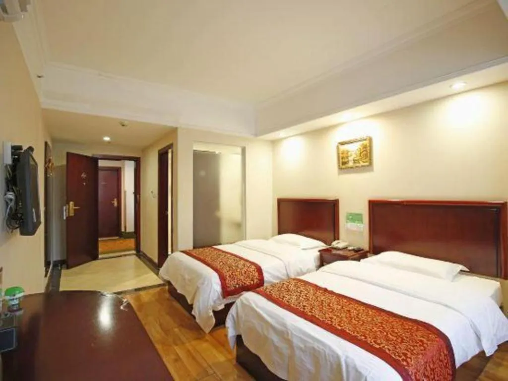 Bed in GreenTree Inn Chengdu North Railway Station Beichengtianjie Business Hotel