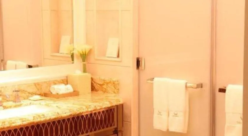 Lake Piedmont International Hotel